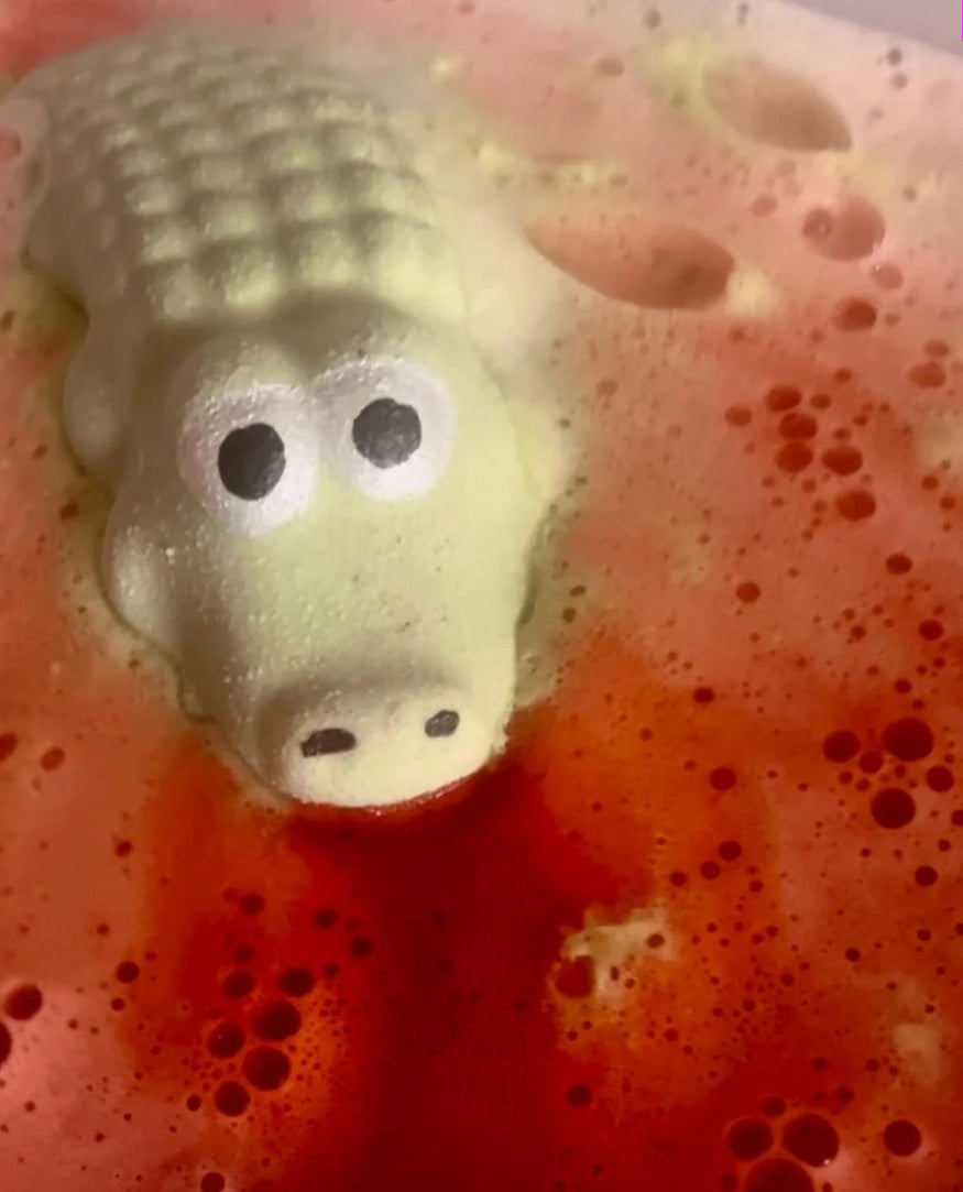 Croc attack bath bomb